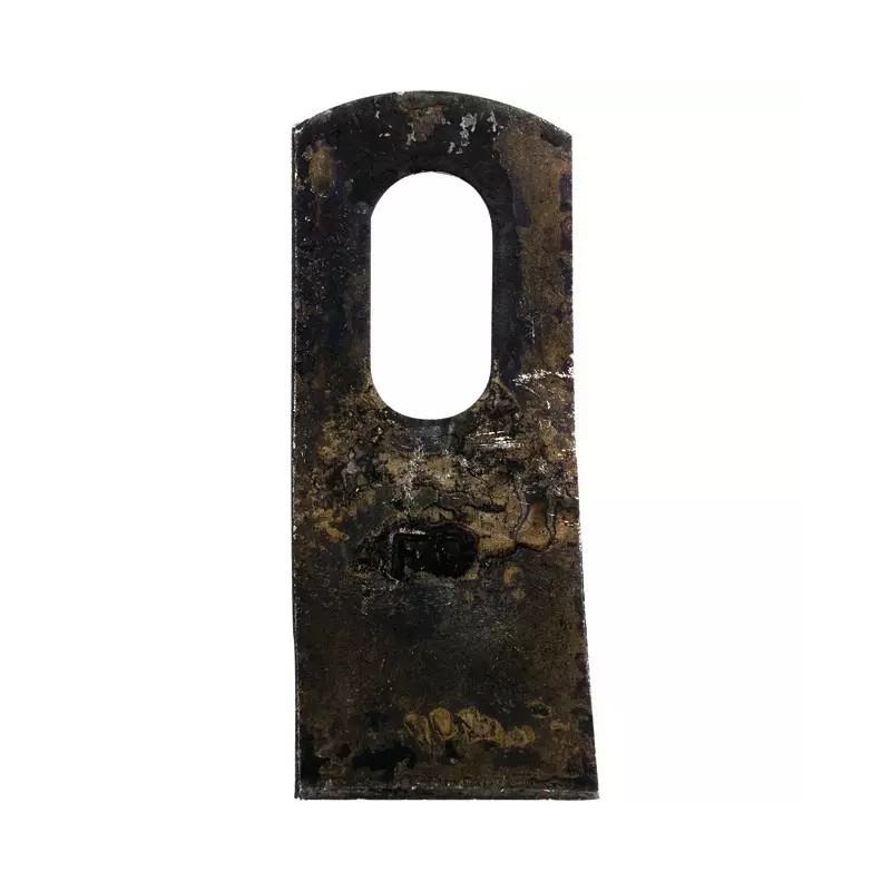 FLEAU DE DEBROUSSAILLEUSE CUILLERE 40X10X96 MM TROU 16,5X35,5 MM FG000166