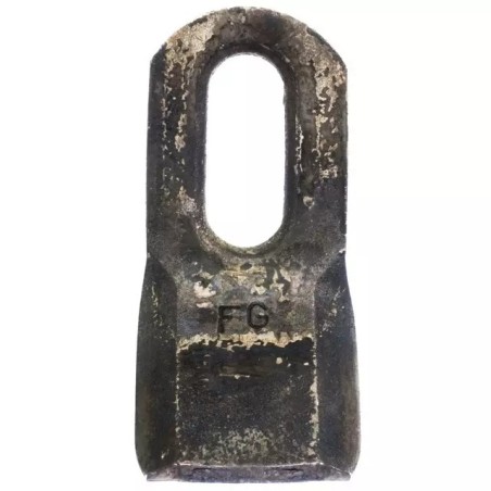 FLEAU DE DEBROUSSAILLEUSE BISEAUTE 40X6X94 MM TROU 15X41 MM FG000111