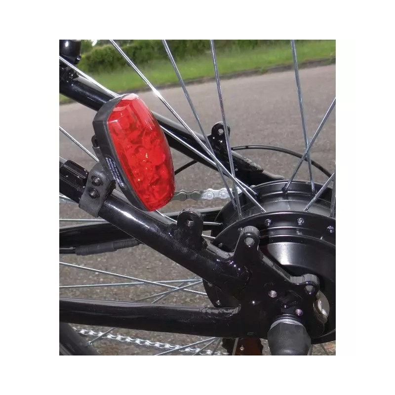 ECLAIRAGE ARRIERE POUR VTT 31582012 A 013 VE - ref. 31582163 | TP Agri
