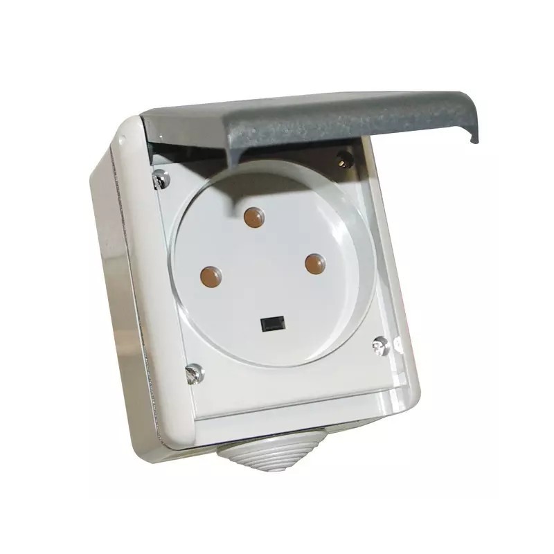 PRISE ETANCHE SAILLIE  3P+T  20A  LEGRAND