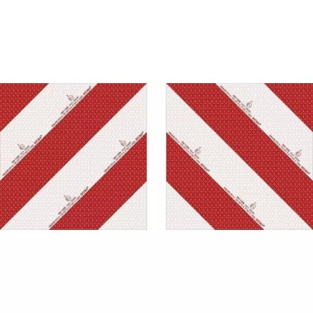 AUTO ADHESIF DROIT ET GAUCHE 423X423MM REG. R104 - CLASSE F BICMA